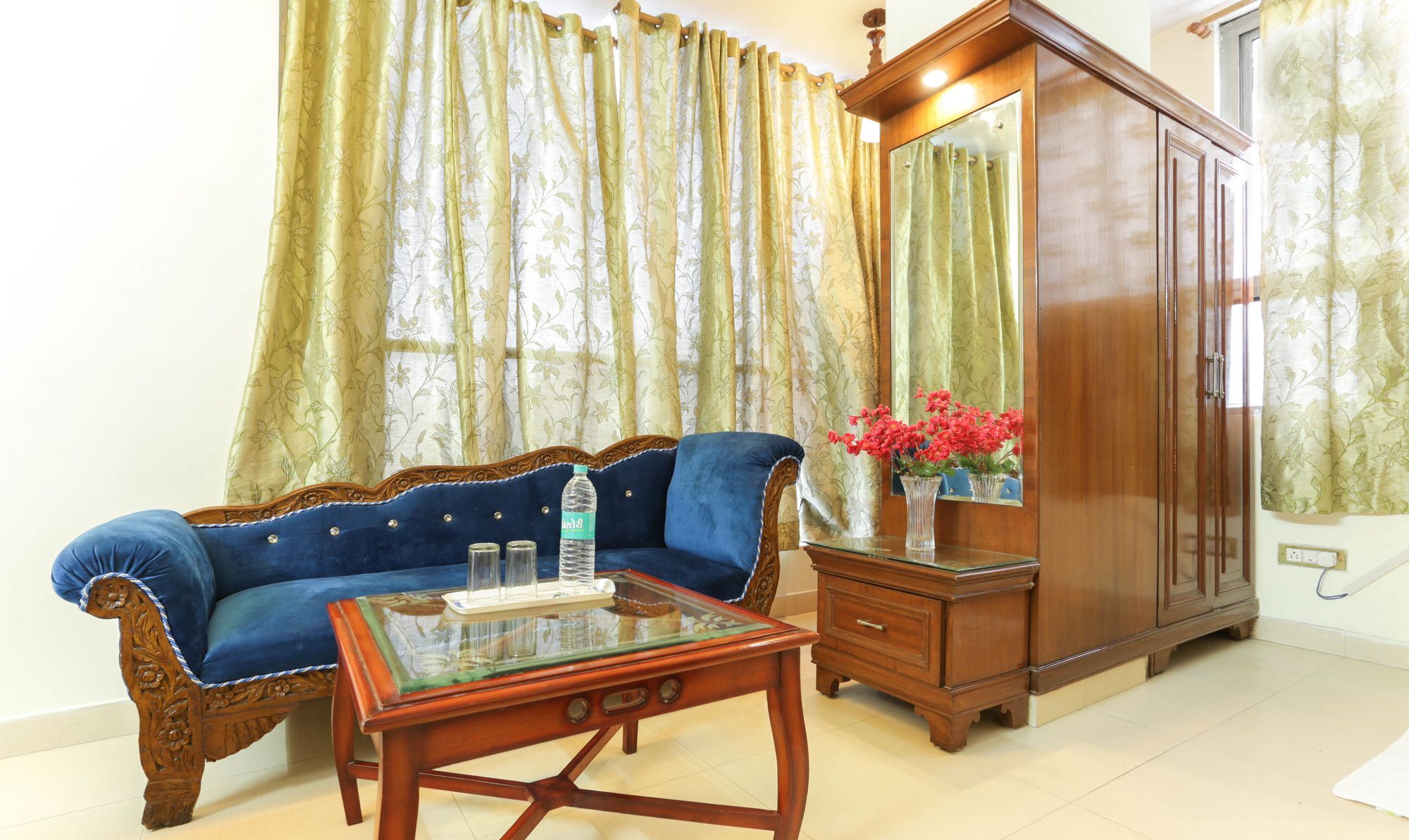 Treebo Shanta Inn Lucknow Ngoại thất bức ảnh